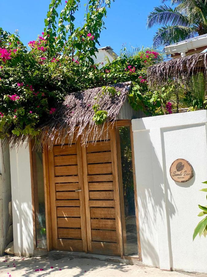 Chaalu Mathiveri Inn Exterior photo